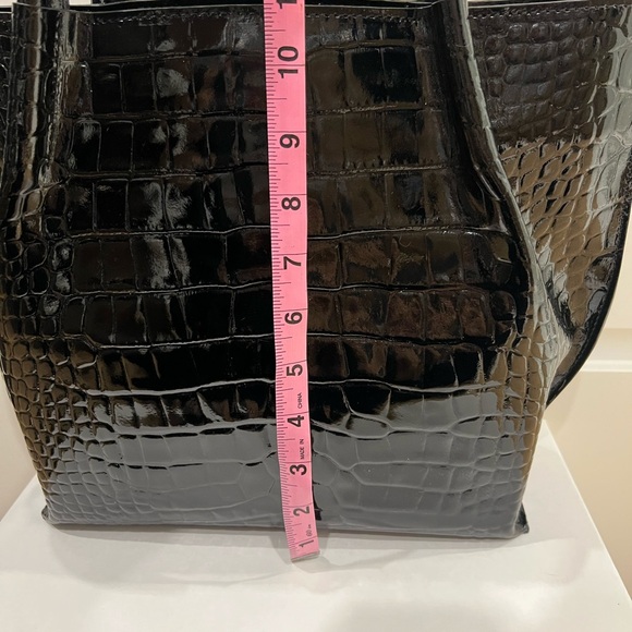 Bevini Croc embossed patent leather bag - Picture 6 of 13